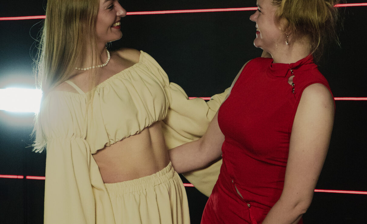 танцы на пилоне