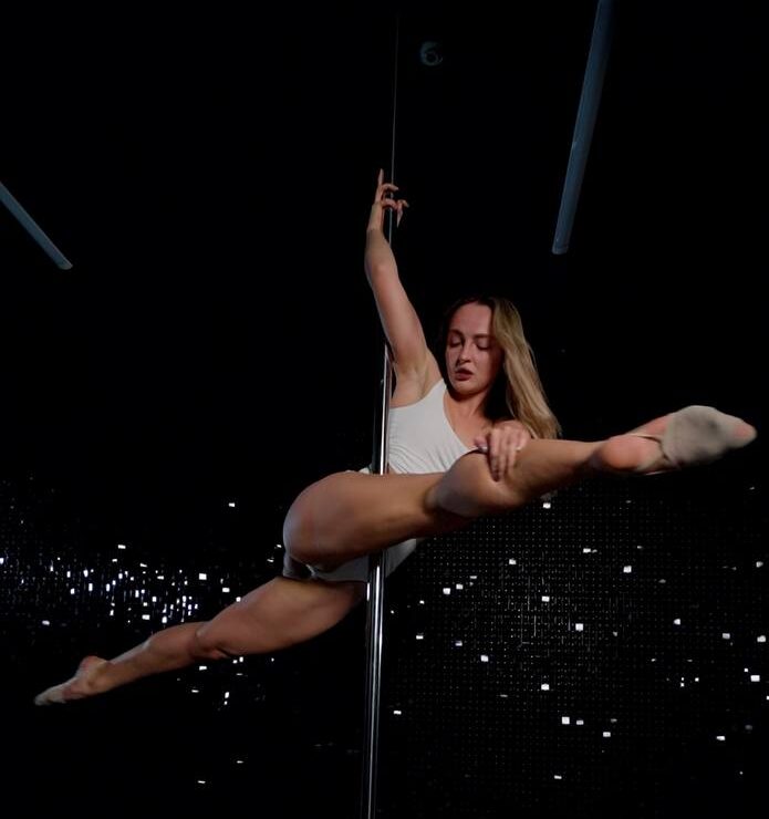 танцы на пилоне